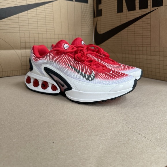 Nike Air Max Dn Se Men's Size 8 University Red-Black-Phantom HQ4565-600 - Picture 2 of 10